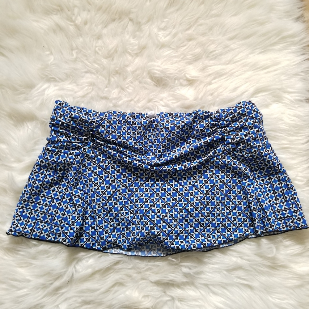 Kenneth Cole New York Swim Skirt Medium